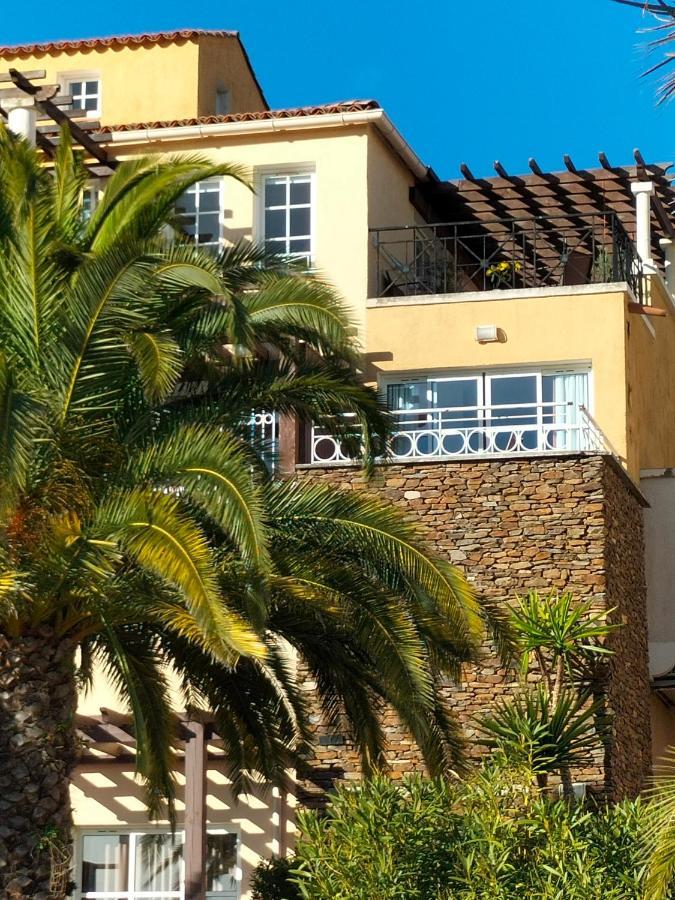 Superbe Appartement Avec Vue Mer Et Piscine Saint-Raphaël 外观 照片